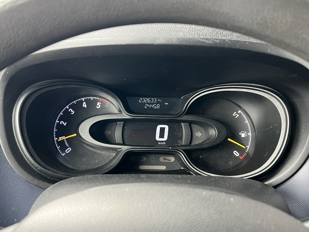 Opel Vivaro 1.6 CDTi L2H1 Klima NAVI Konvekta FK2510 - Carrinha frigorífica: foto 5 Opel Vivaro 1.6 CDTi L2H1 Klima NAVI Konvekta FK2510 - Carrinha frigorífica: foto 5