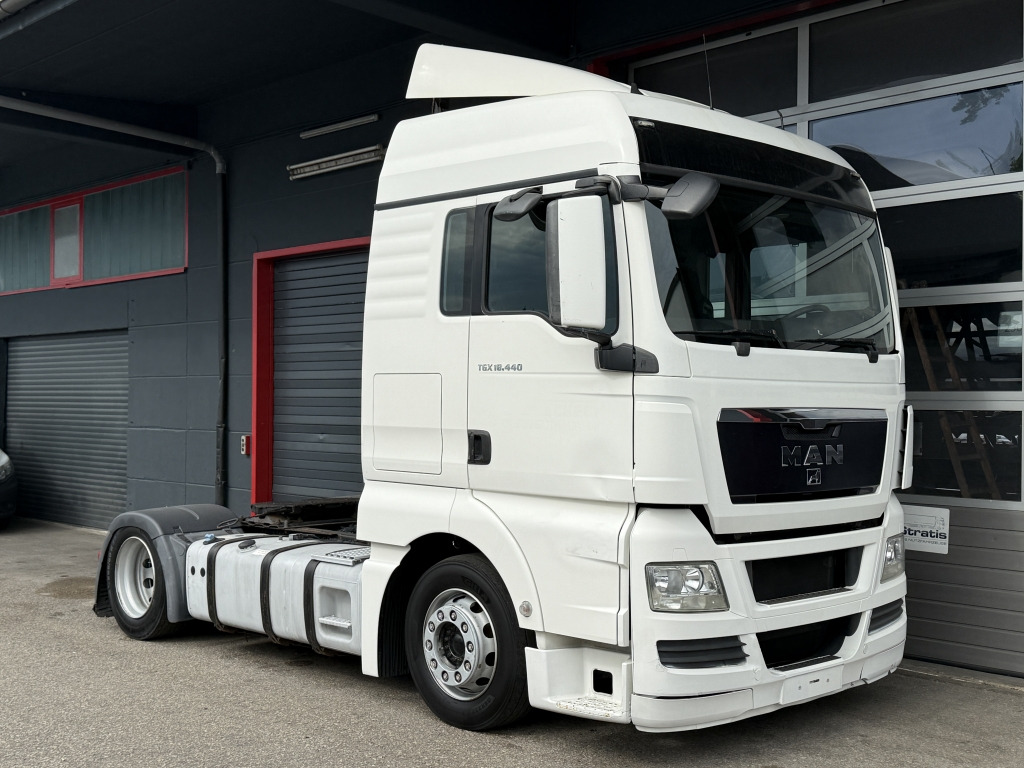 MAN TGX 18.440 EEV Klima 3-fach Motorbremse 2xTank - Tractor: foto 1 MAN TGX 18.440 EEV Klima 3-fach Motorbremse 2xTank - Tractor: foto 1