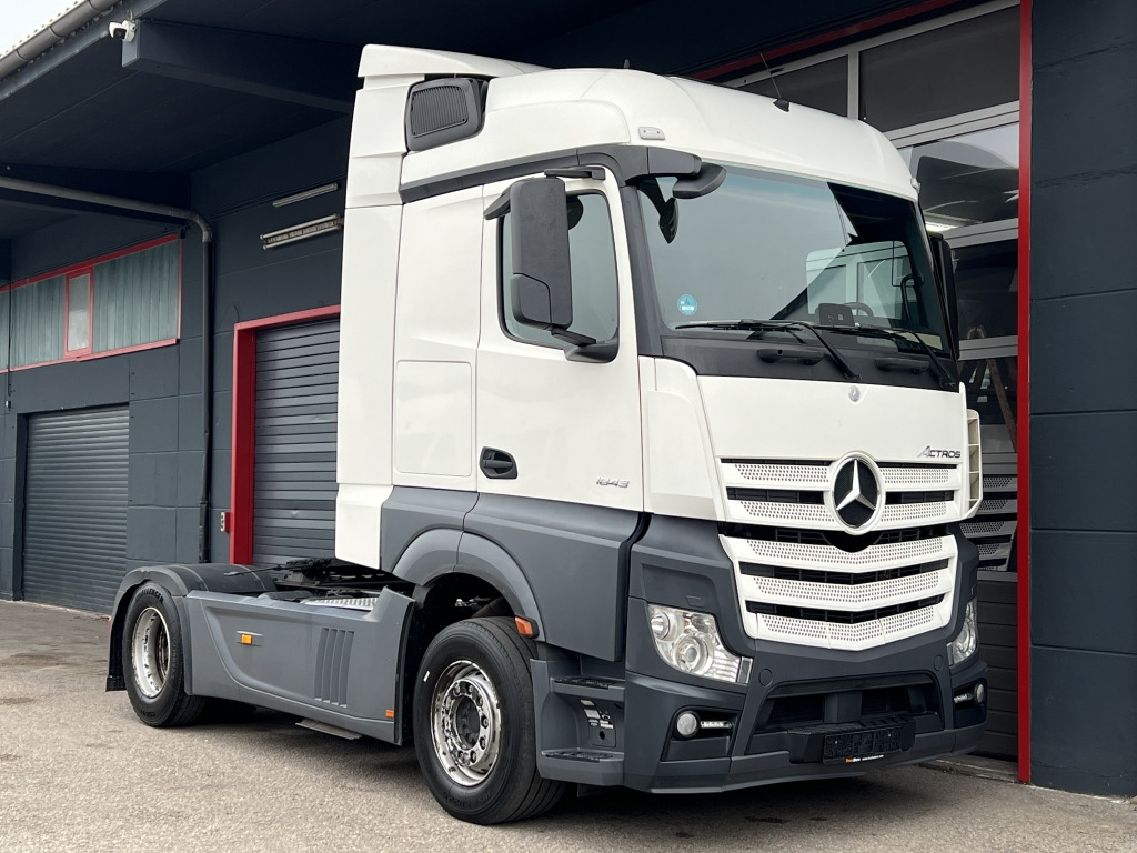 Mercedes-Benz Actros 1843 Klima Retarder ACC-Abstandstempomat - Tractor: foto 1 Mercedes-Benz Actros 1843 Klima Retarder ACC-Abstandstempomat - Tractor: foto 1