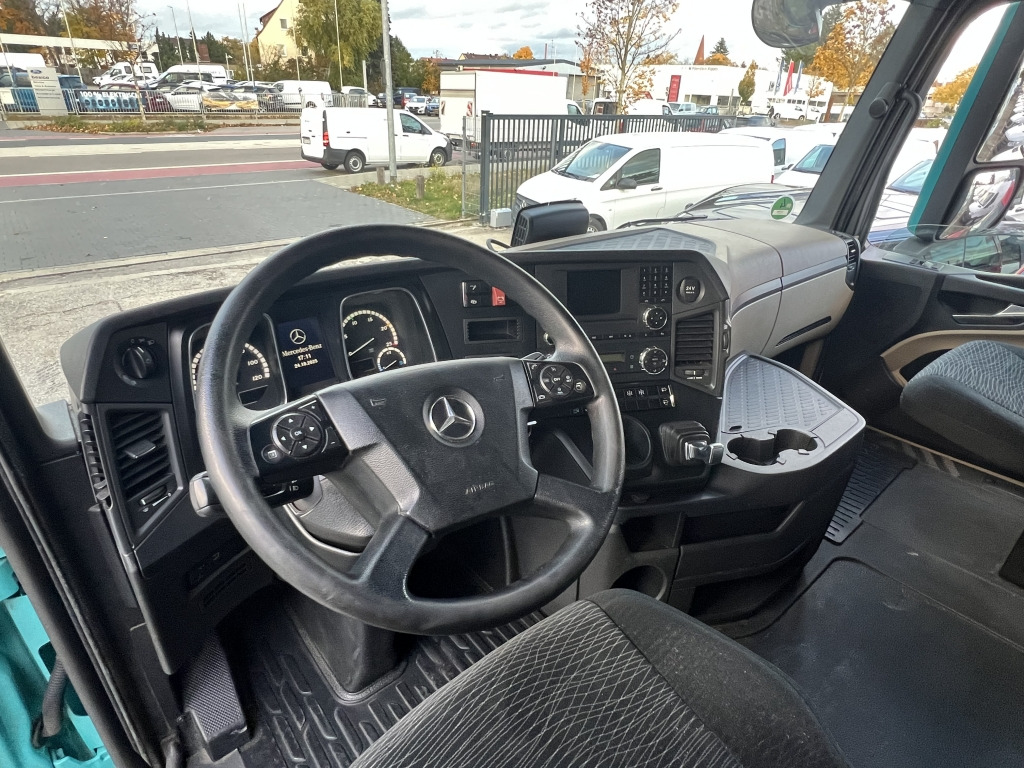 Mercedes-Benz Actros 1845 Klimaautom. Retarder 2x Nebenantrieb - Tractor: foto 3 Mercedes-Benz Actros 1845 Klimaautom. Retarder 2x Nebenantrieb - Tractor: foto 3