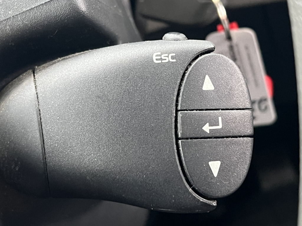 Volvo FL 260 7,2m LBW Klima Tempomat AHK Orig. 125'km - Camião de lona: foto 4 Volvo FL 260 7,2m LBW Klima Tempomat AHK Orig. 125'km - Camião de lona: foto 4