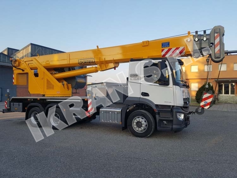 Locatelli TCL 40.35 - Grua móvel: foto 2 Locatelli TCL 40.35 - Grua móvel: foto 2