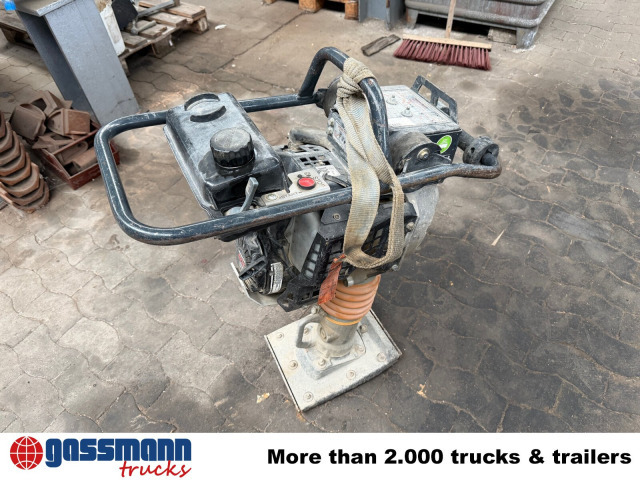 BOMAG BT 60/4 Stampfer - Compactadora de percussão: foto 2 BOMAG BT 60/4 Stampfer - Compactadora de percussão: foto 2