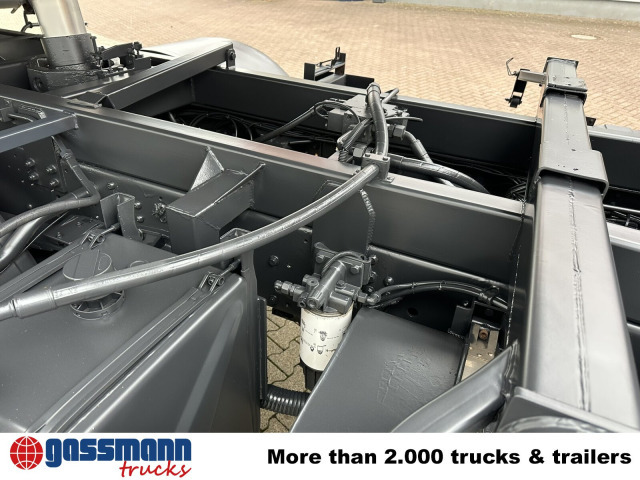 Iveco Trakker AD190T36W 4x4, EEV, Kran Hiab 111BS-2 - Camião basculante, Camião grua: foto 2 Iveco Trakker AD190T36W 4x4, EEV, Kran Hiab 111BS-2 - Camião basculante, Camião grua: foto 2