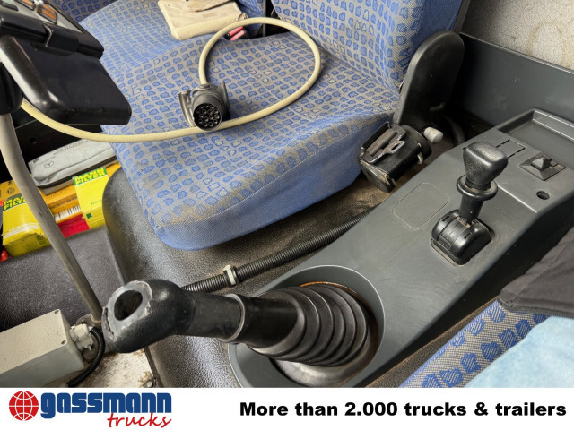 MAN 14.225 LAK 4x4 BB, Winterdienstausstattung - Camião basculante: foto 5 MAN 14.225 LAK 4x4 BB, Winterdienstausstattung - Camião basculante: foto 5