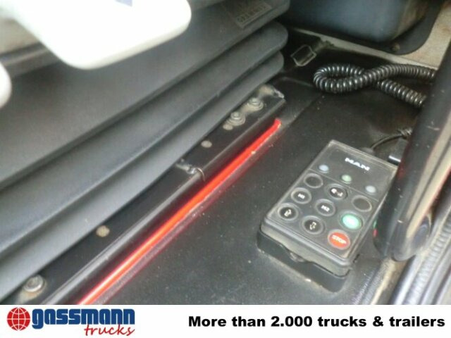 MAN L35 10.163 4x2 - Camião furgão: foto 3 MAN L35 10.163 4x2 - Camião furgão: foto 3