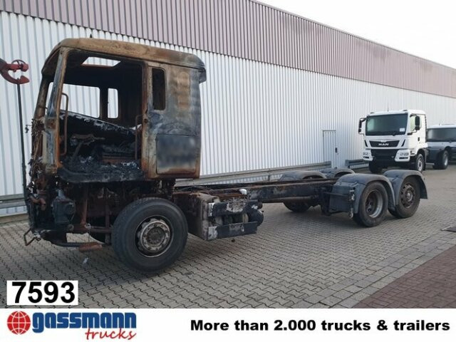 MAN TGA 26.440 6x2 BL Brandschaden - Camião chassi: foto 1 MAN TGA 26.440 6x2 BL Brandschaden - Camião chassi: foto 1