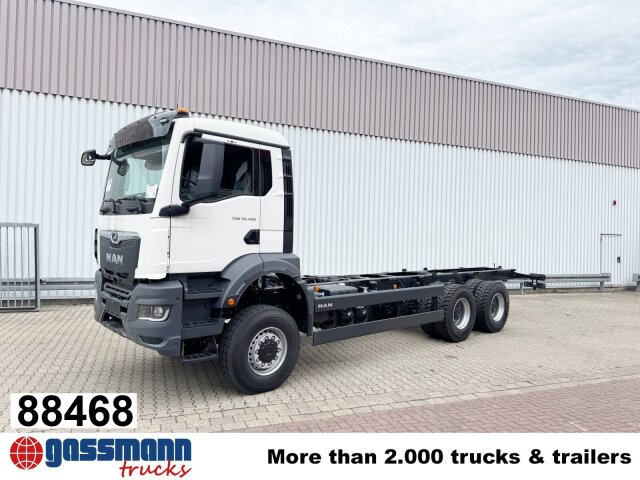 MAN TGS 33.480 6x6 BB CH, Hohe Bauart, Nebenantrieb - Camião chassi: foto 1 MAN TGS 33.480 6x6 BB CH, Hohe Bauart, Nebenantrieb - Camião chassi: foto 1