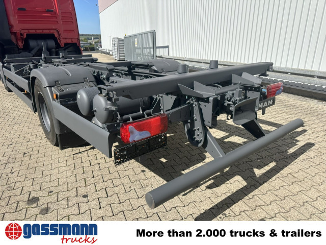 Camião transportador de contêineres/ Caixa móvel MAN TGX 18.360 4X2 LL, Fahrschule: foto 15