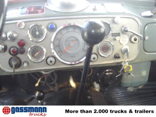 Magirus Deutz MAGIRUS URANUS 250D22 KW 16 Feuerwehr Kranwagen - Carro de bombeiro, Camião grua: foto 3 Magirus Deutz MAGIRUS URANUS 250D22 KW 16 Feuerwehr Kranwagen - Carro de bombeiro, Camião grua: foto 3