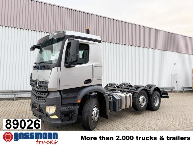 Mercedes-Benz Arocs 2542 L 6x2/4, Vorlauflenk-/liftachse, - Camião chassi: foto 1 Mercedes-Benz Arocs 2542 L 6x2/4, Vorlauflenk-/liftachse, - Camião chassi: foto 1