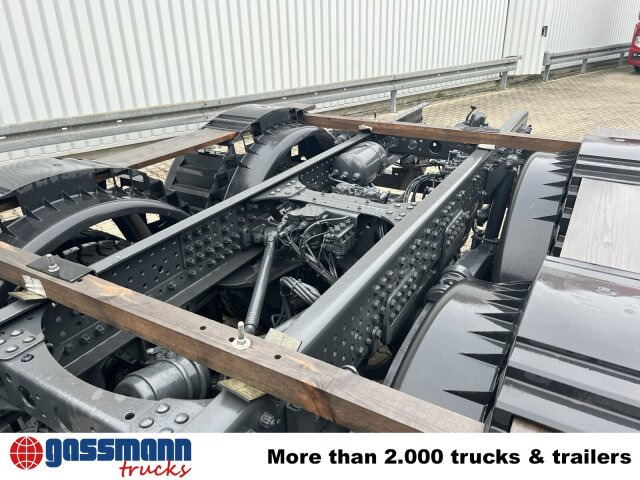 Mercedes-Benz Arocs 3340/46 A 6x6, Grounder - Camião basculante: foto 4 Mercedes-Benz Arocs 3340/46 A 6x6, Grounder - Camião basculante: foto 4