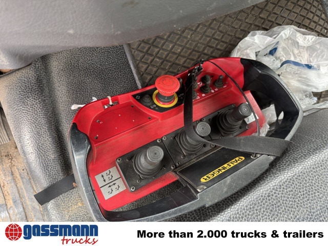 Mercedes-Benz Atego 1023 A 4x4, Einzelbereifung, Heckkran - Camião chassi, Camião grua: foto 5 Mercedes-Benz Atego 1023 A 4x4, Einzelbereifung, Heckkran - Camião chassi, Camião grua: foto 5