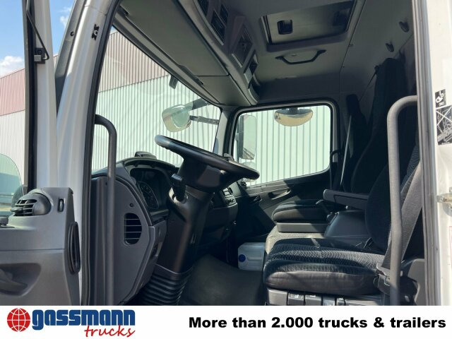 Mercedes-Benz Atego 818/23 L 4x2 mit Sörensen LBW - Camião de caixa aberta/ Plataforma: foto 3 Mercedes-Benz Atego 818/23 L 4x2 mit Sörensen LBW - Camião de caixa aberta/ Plataforma: foto 3