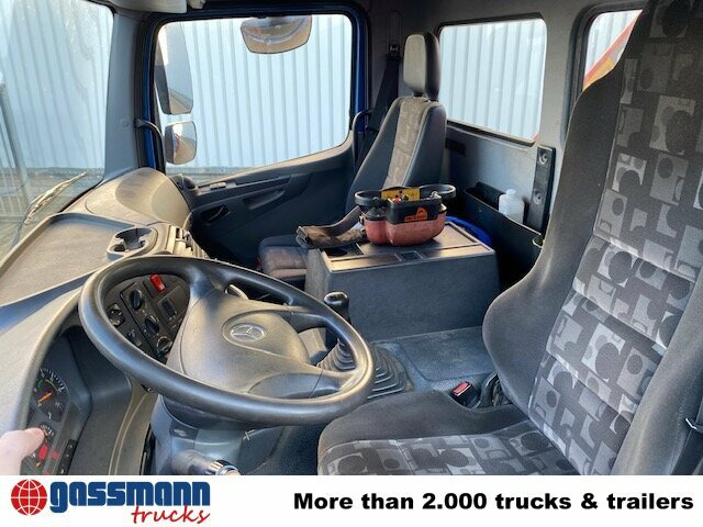 Mercedes-Benz Axor 1828 L 4x2 mit Kran Palfinger PK 9501, Funk - Camião de caixa aberta/ Plataforma, Camião grua: foto 5 Mercedes-Benz Axor 1828 L 4x2 mit Kran Palfinger PK 9501, Funk - Camião de caixa aberta/ Plataforma, Camião grua: foto 5