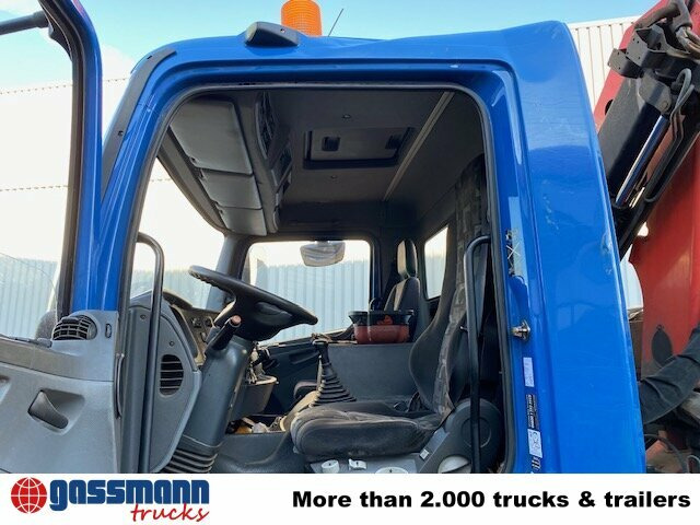 Mercedes-Benz Axor 1828 L 4x2 mit Kran Palfinger PK 9501, Funk - Camião de caixa aberta/ Plataforma, Camião grua: foto 4 Mercedes-Benz Axor 1828 L 4x2 mit Kran Palfinger PK 9501, Funk - Camião de caixa aberta/ Plataforma, Camião grua: foto 4