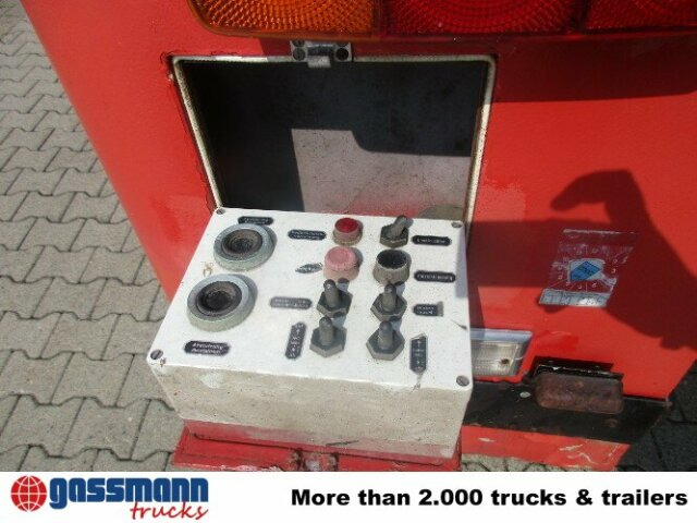 Mercedes-Benz L 1519 4x2 Feuerwehr Drehleiter DL30 - Carro de bombeiro: foto 3 Mercedes-Benz L 1519 4x2 Feuerwehr Drehleiter DL30 - Carro de bombeiro: foto 3