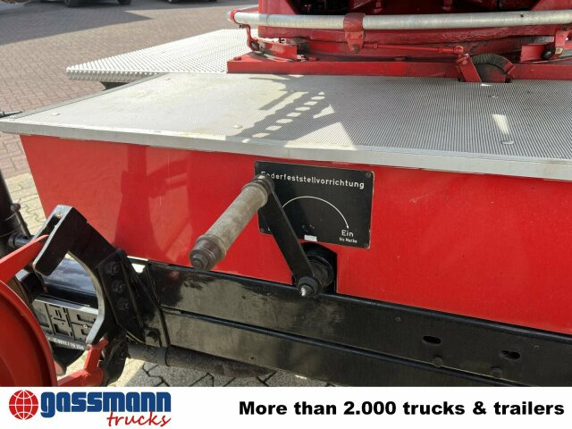 Mercedes-Benz LF 311 3250/3500 - Oldtimer Feuerwehrfahrzeug - Carro de bombeiro: foto 4 Mercedes-Benz LF 311 3250/3500 - Oldtimer Feuerwehrfahrzeug - Carro de bombeiro: foto 4