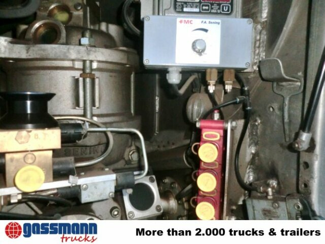 Mercedes-Benz SK 1824 L 4x2, Esterer Tankaufbau ca. 13.100l, 2 - Caminhão tanque: foto 3 Mercedes-Benz SK 1824 L 4x2, Esterer Tankaufbau ca. 13.100l, 2 - Caminhão tanque: foto 3