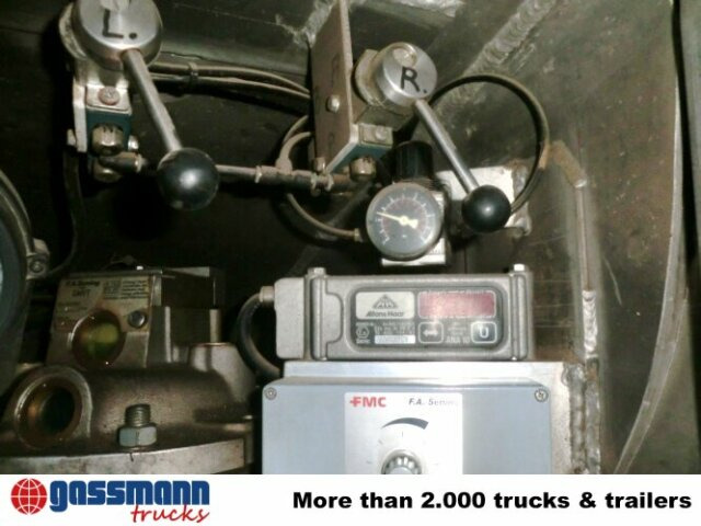 Mercedes-Benz SK 1824 L 4x2, Esterer Tankaufbau ca. 13.100l, 2 - Caminhão tanque: foto 5 Mercedes-Benz SK 1824 L 4x2, Esterer Tankaufbau ca. 13.100l, 2 - Caminhão tanque: foto 5