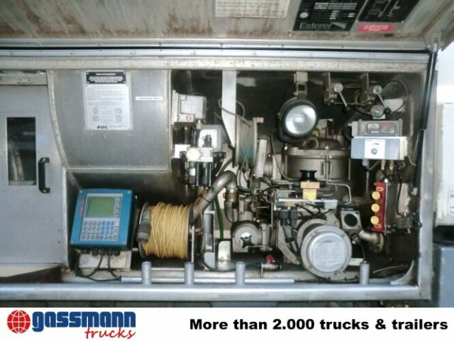 Mercedes-Benz SK 1824 L 4x2, Esterer Tankaufbau ca. 13.100l, 2 - Caminhão tanque: foto 2 Mercedes-Benz SK 1824 L 4x2, Esterer Tankaufbau ca. 13.100l, 2 - Caminhão tanque: foto 2