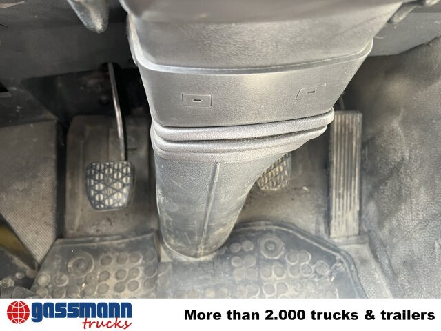 Mercedes-Benz SK II 2638/44 A 6x6, V8, Retarder - Camião chassi: foto 4 Mercedes-Benz SK II 2638/44 A 6x6, V8, Retarder - Camião chassi: foto 4