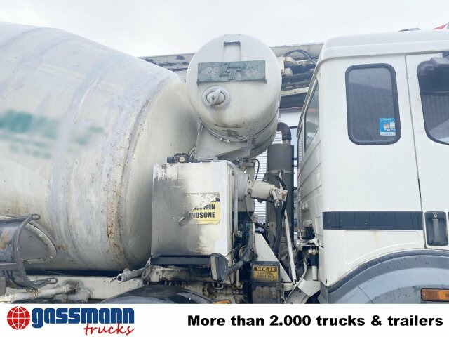 Mercedes-Benz SK II 3234 B 8x4/4, LT Betonmischer, - Camião betoneira: foto 5 Mercedes-Benz SK II 3234 B 8x4/4, LT Betonmischer, - Camião betoneira: foto 5