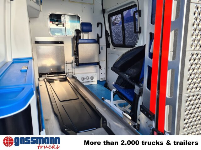 Mercedes-Benz Sprinter 313 CDI 4x2, EEV, Krankenwagen - Furgão: foto 5 Mercedes-Benz Sprinter 313 CDI 4x2, EEV, Krankenwagen - Furgão: foto 5