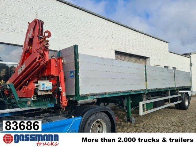 SCHELLING 504 H 22 mit Kran Ferrari 708, 7m/t - Semi-reboque plataforma/ Caixa aberta: foto 1 SCHELLING 504 H 22 mit Kran Ferrari 708, 7m/t - Semi-reboque plataforma/ Caixa aberta: foto 1
