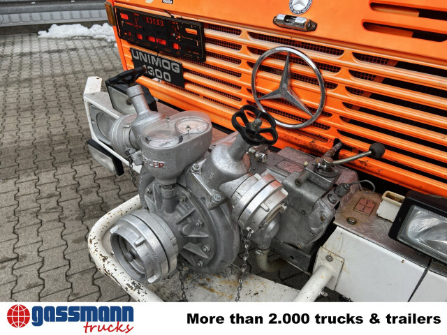 Unimog U 1300 L 4x4 Doka, LF8 - Carro de bombeiro: foto 2 Unimog U 1300 L 4x4 Doka, LF8 - Carro de bombeiro: foto 2