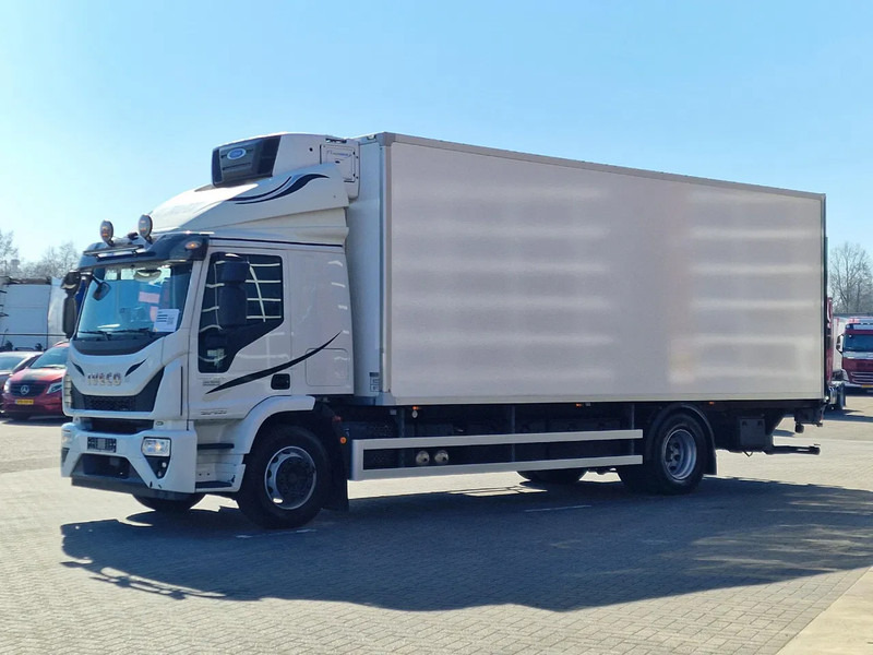 Iveco EuroCargo 180 320 Frigo Carrier supra 850 nordic - Loadlift - Low KM - Camera - Camião frigorífico: foto 3 Iveco EuroCargo 180 320 Frigo Carrier supra 850 nordic - Loadlift - Low KM - Camera - Camião frigorífico: foto 3