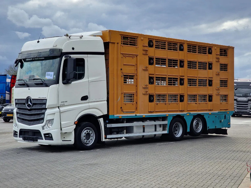 Mercedes-Benz Actros 2545 6x2 Finkl 4 stock livestock box - 65.30 M2 - Water & Ventilation - Retarder - Full air - Camião transporte de gado: foto 3 Mercedes-Benz Actros 2545 6x2 Finkl 4 stock livestock box - 65.30 M2 - Water & Ventilation - Retarder - Full air - Camião transporte de gado: foto 3