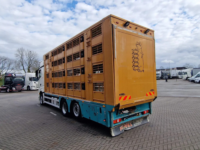 Mercedes-Benz Actros 2545 6x2 Finkl 4 stock livestock box - 65.30 M2 - Water & Ventilation - Retarder - Full air - Camião transporte de gado: foto 5 Mercedes-Benz Actros 2545 6x2 Finkl 4 stock livestock box - 65.30 M2 - Water & Ventilation - Retarder - Full air - Camião transporte de gado: foto 5