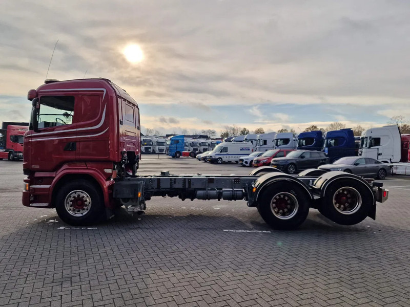Scania R520 V8 6x2 Chassis - 4.50 WB - Euro 6 - Full air - Camião chassi: foto 5 Scania R520 V8 6x2 Chassis - 4.50 WB - Euro 6 - Full air - Camião chassi: foto 5