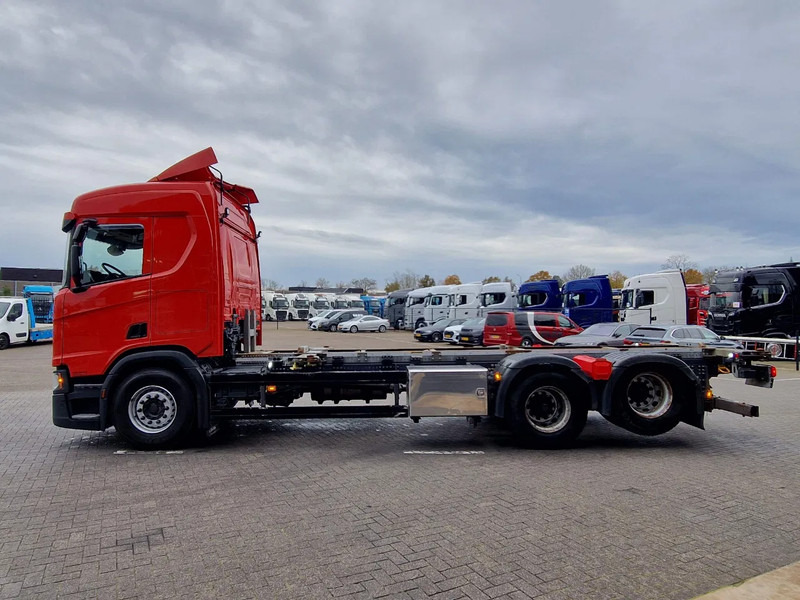 Scania R540 NGS 6x2 - BDF - Retarder - Full air - Navi - Led - Fridge - 4.95 WB - Camião transportador de contêineres/ Caixa móvel: foto 4 Scania R540 NGS 6x2 - BDF - Retarder - Full air - Navi - Led - Fridge - 4.95 WB - Camião transportador de contêineres/ Caixa móvel: foto 4