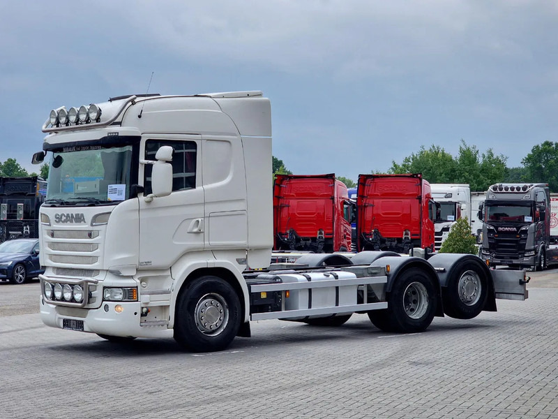 Scania R580 V8 Highline 6x2*4 - Chassis - Retarder - Steering axle - 410 WB - Custom interior - Full air - Camião chassi: foto 3 Scania R580 V8 Highline 6x2*4 - Chassis - Retarder - Steering axle - 410 WB - Custom interior - Full air - Camião chassi: foto 3