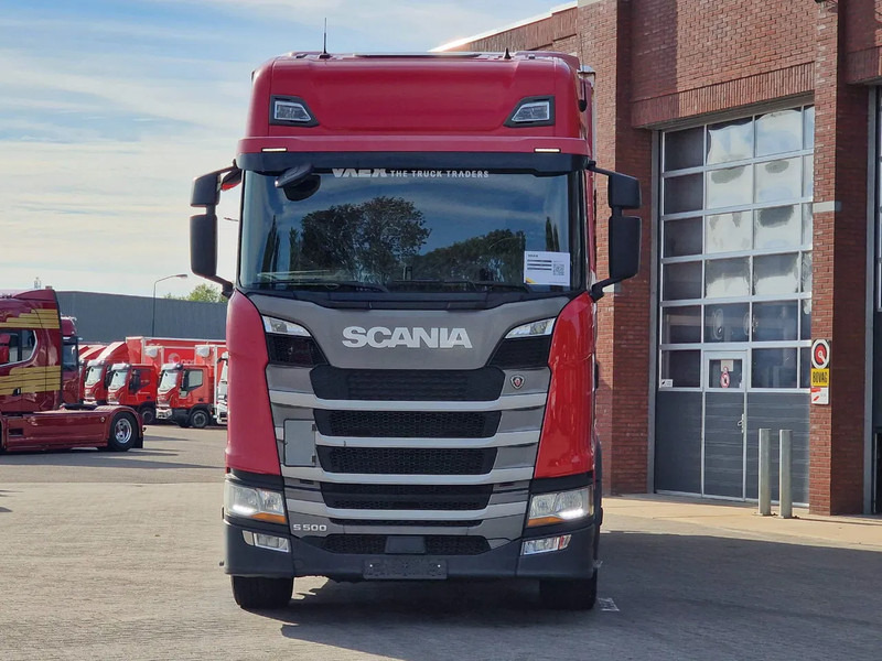 Scania S500 NGS Highline 6x2 - BDF - Full air - Loadlift - Box - Navi - Retarder - Camião transportador de contêineres/ Caixa móvel: foto 2 Scania S500 NGS Highline 6x2 - BDF - Full air - Loadlift - Box - Navi - Retarder - Camião transportador de contêineres/ Caixa móvel: foto 2