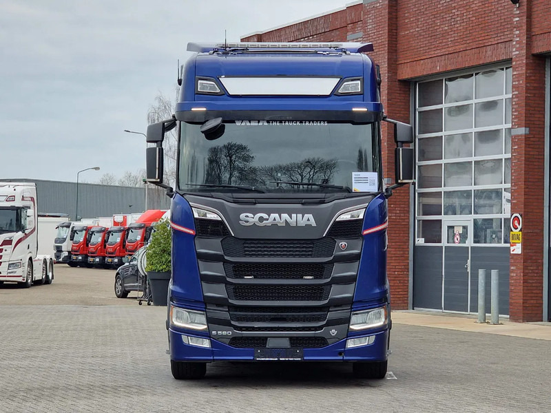 Scania S580 V8 NGS Highline 6x2*4 - Side loader Container - Full air - Steering axle - Retarder - Camião multibenne: foto 3 Scania S580 V8 NGS Highline 6x2*4 - Side loader Container - Full air - Steering axle - Retarder - Camião multibenne: foto 3