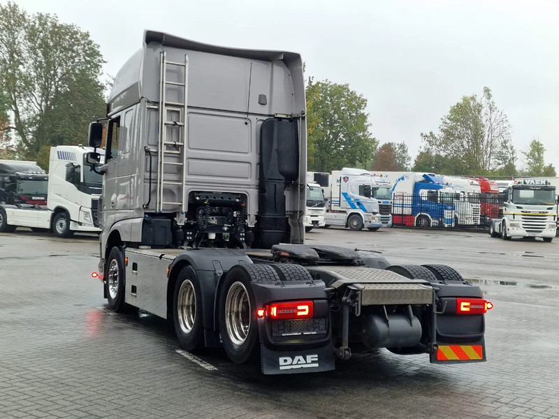 DAF XF 530 SuperSpaceCab 6x2 - Retarder - Night clima - Navi - Tractor: foto 5 DAF XF 530 SuperSpaceCab 6x2 - Retarder - Night clima - Navi - Tractor: foto 5