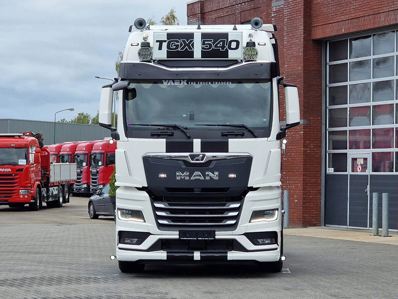 MAN TGX 18.540 GX - New - Retarder - Night clima - Alcoa - Show truck - Lightbar - - Tractor: foto 2 MAN TGX 18.540 GX - New - Retarder - Night clima - Alcoa - Show truck - Lightbar - - Tractor: foto 2
