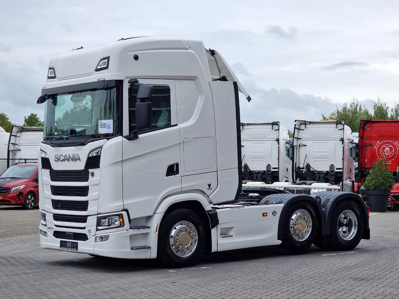 Scania 660S V8 NGS Highline 6x2/4 - New - Full spec - Retarder - Night clima - Leather - Led - Alcoa - Tractor: foto 3 Scania 660S V8 NGS Highline 6x2/4 - New - Full spec - Retarder - Night clima - Leather - Led - Alcoa - Tractor: foto 3