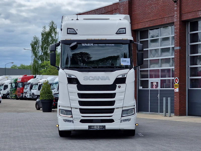 Scania S540 NGS Highline 6x4 - Retarder - Full air - Leather - Led - Fridge - TV - Tractor: foto 2 Scania S540 NGS Highline 6x4 - Retarder - Full air - Leather - Led - Fridge - TV - Tractor: foto 2