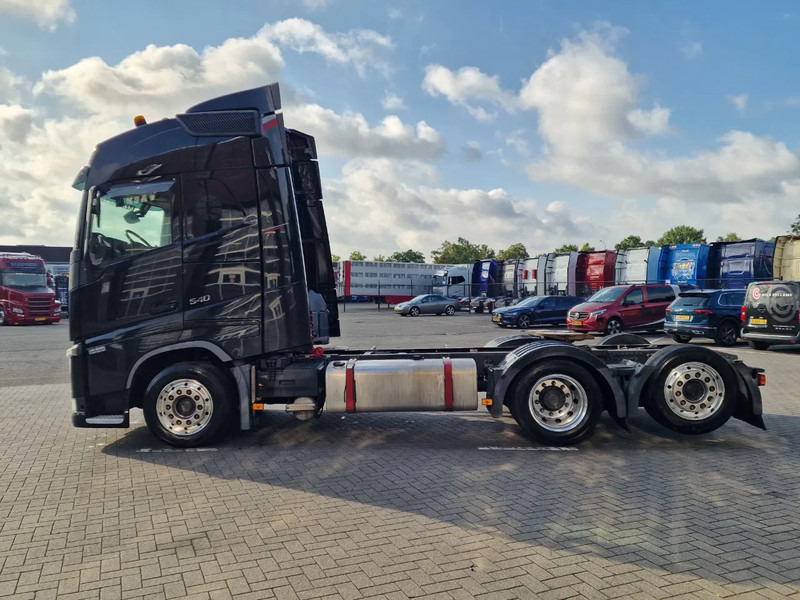 Volvo FH 13.540 Globetrotter 6x2 - Full air - VEB+ - Led - Tractor: foto 4 Volvo FH 13.540 Globetrotter 6x2 - Full air - VEB+ - Led - Tractor: foto 4