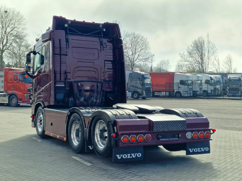 Volvo FH 13.540 Lowroof 6x2 - Show truck - Custom interior - Full air suspension - I parkcool - VEB+ - Tractor: foto 5 Volvo FH 13.540 Lowroof 6x2 - Show truck - Custom interior - Full air suspension - I parkcool - VEB+ - Tractor: foto 5