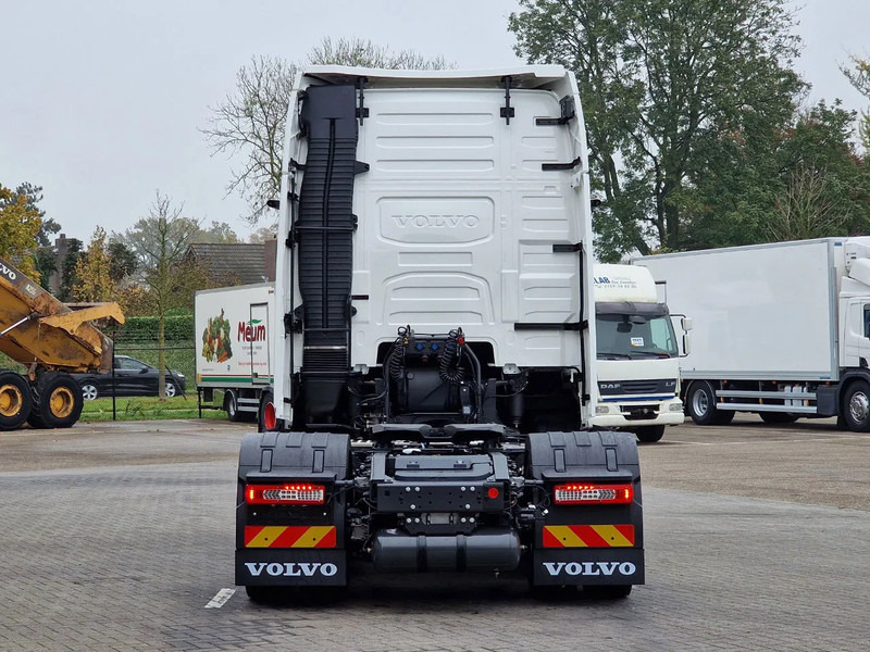 Tractor novo Volvo FH 16 780 Aero Globetrotter XL 4x2 - NEW - Full spec - Retarder - Full air - 2x tank: foto 6 Tractor novo Volvo FH 16 780 Aero Globetrotter XL 4x2 - NEW - Full spec - Retarder - Full air - 2x tank: foto 6
