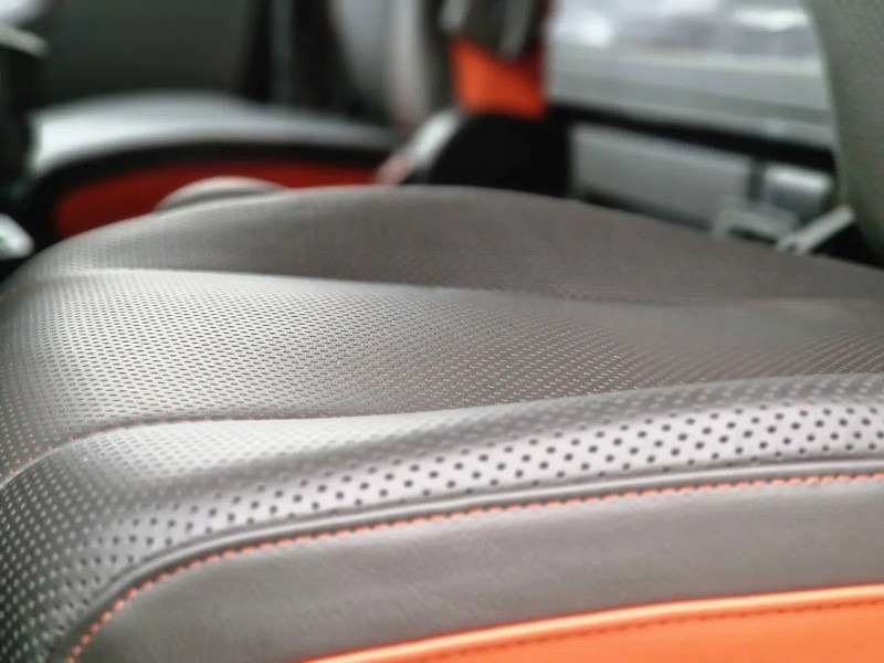 Tractor novo Volvo FH 16 780 Aero Globetrotter XL 4x2 - NEW - Full spec - Retarder - Full air - 2x tank: foto 11 Tractor novo Volvo FH 16 780 Aero Globetrotter XL 4x2 - NEW - Full spec - Retarder - Full air - 2x tank: foto 11