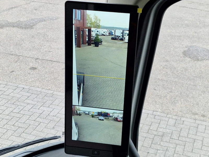 Tractor novo Volvo FH 16 780 Aero Globetrotter XL 4x2 - NEW - Full spec - Retarder - Full air - 2x tank: foto 18 Tractor novo Volvo FH 16 780 Aero Globetrotter XL 4x2 - NEW - Full spec - Retarder - Full air - 2x tank: foto 18