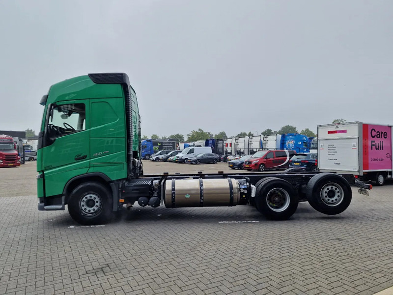 Volvo FH 13.460 Globetrotter 6x2 - Chassis - 4.60 WB - HUB Reduction - LNG - Camião chassi: foto 4 Volvo FH 13.460 Globetrotter 6x2 - Chassis - 4.60 WB - HUB Reduction - LNG - Camião chassi: foto 4