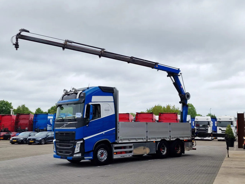 Volvo FH 13.540 Globetrotter 6x4 - HMF 1920K with remote year 2019 - Full air - Leather - Camião grua: foto 3 Volvo FH 13.540 Globetrotter 6x4 - HMF 1920K with remote year 2019 - Full air - Leather - Camião grua: foto 3