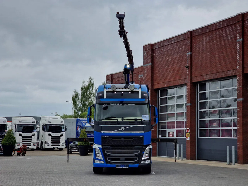 Volvo FH 13.540 Globetrotter 6x4 - HMF 1920K with remote year 2019 - Full air - Leather - Camião grua: foto 2 Volvo FH 13.540 Globetrotter 6x4 - HMF 1920K with remote year 2019 - Full air - Leather - Camião grua: foto 2